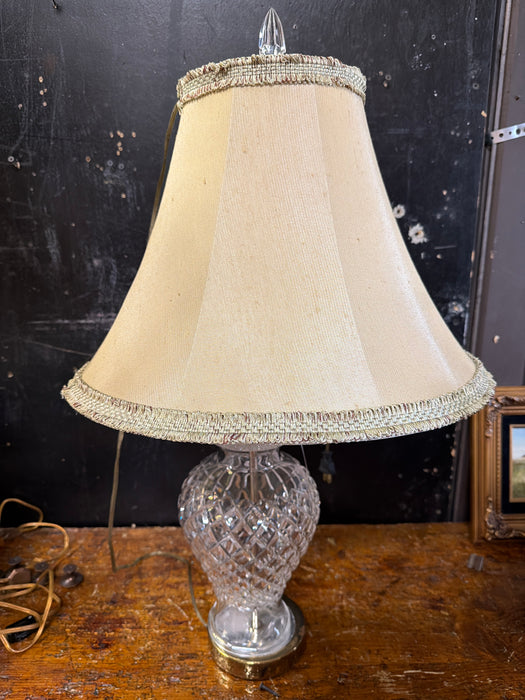 CRYSTAL AND BRASS TABLE LAMP