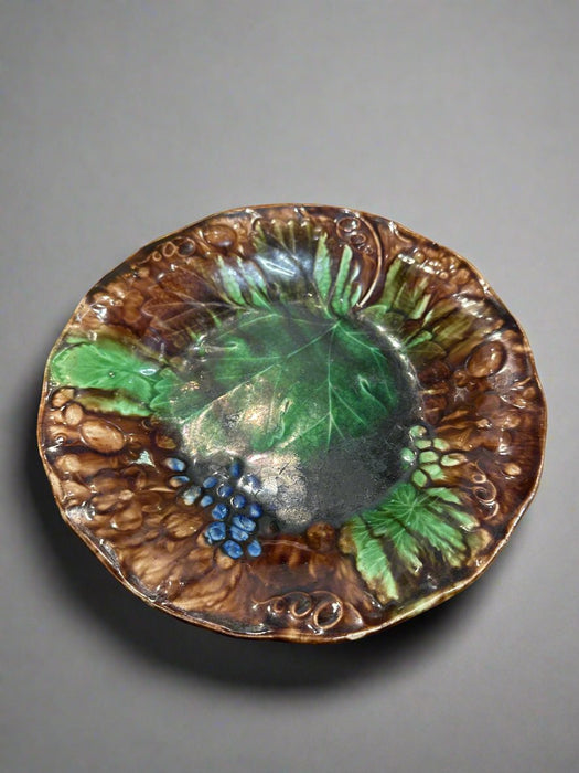 MAJOLICA GRAPE PLATE EACH