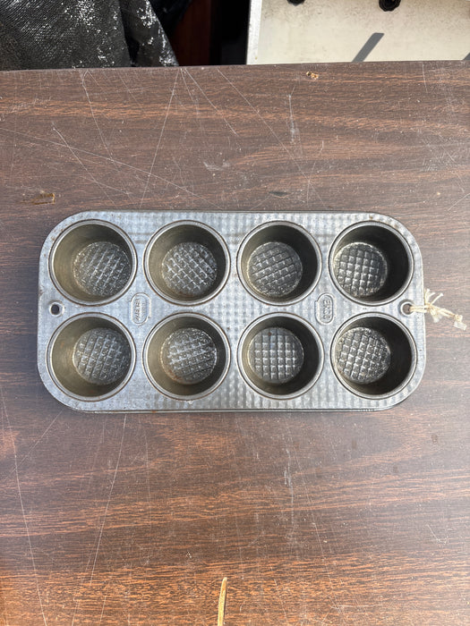 TINY VINTAGE METAL MUFFIN TIN