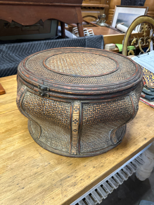 ASIAN ROUND WICKER LIDDED BOX