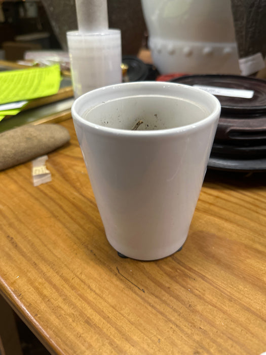 WHITE SMALL PLANTER SMOOTH