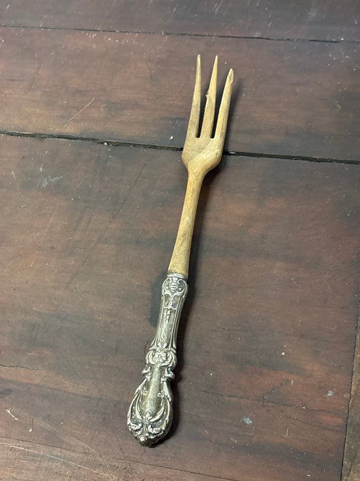WOOD FORK WITH SILVERPLATE HANDLE