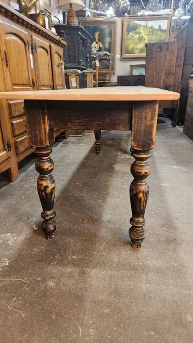 LONGEST PINE MERCANTILE STYLE TABLE