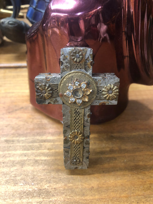 TINY CROSS WITH JEWELS
