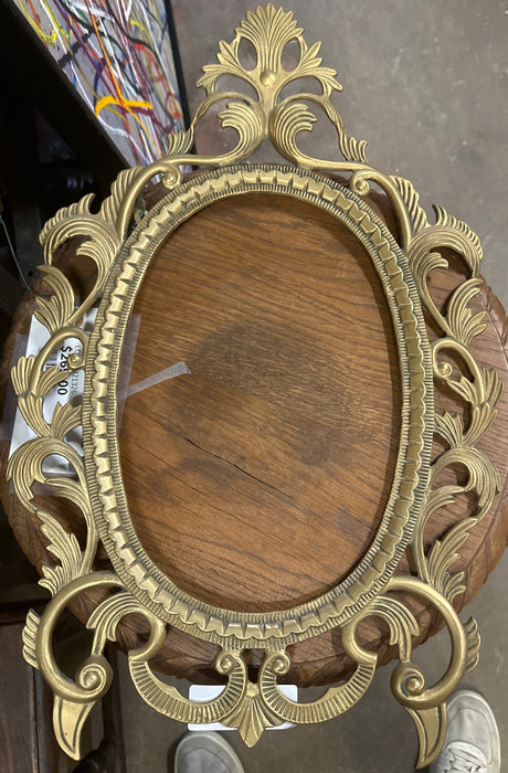 BRONZE OVAL FRAME