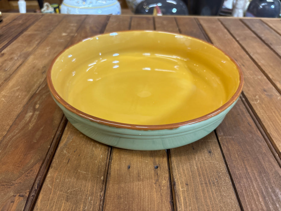 GREEN AND YELLOW THAI BAKING DISH