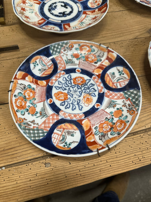 SMALL IMARI PLATE