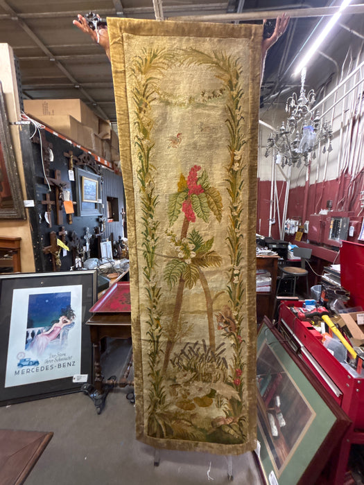 VINTAGE YELLOW TAPESTRY