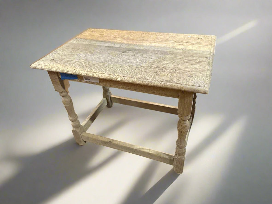 LOW RAW OAK TABLE