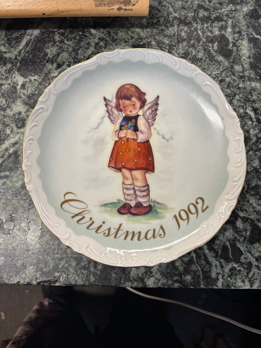 1992 CHRISTMAS COLLECTION PLATE