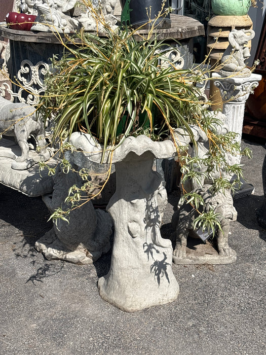 LARGE 2 PIECE CONCRETE SQUIRREL BIRD BATH