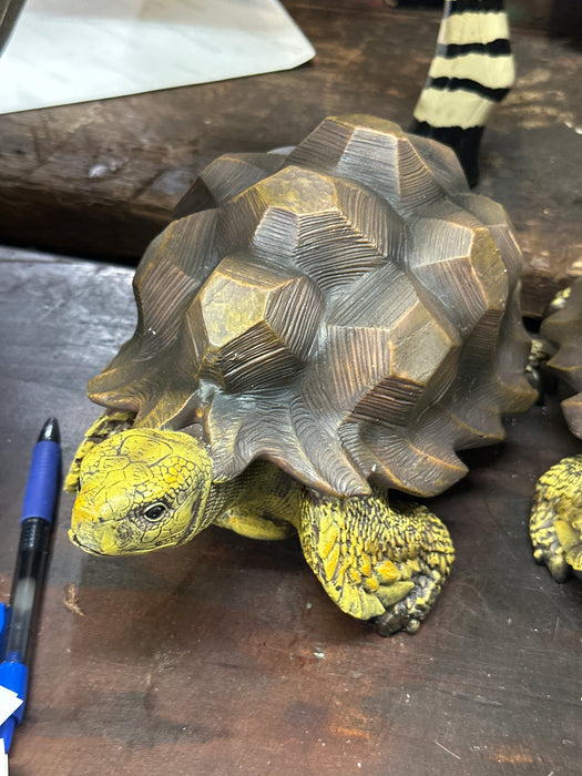 LARGE RESIN TURTLE 1 OF 4