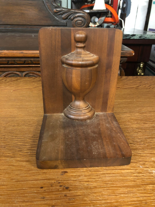 WOOD SINGLE FINIAL BOOKEND