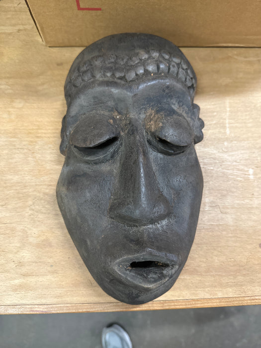 MEDIUM AFRICAN MASK