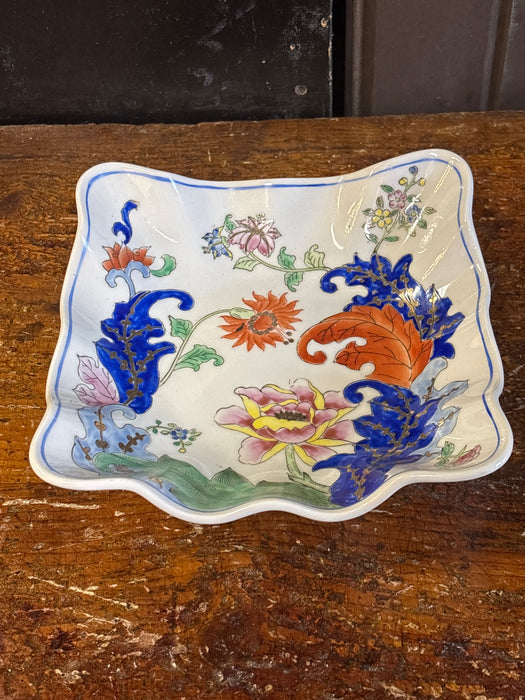 CHINESE EXPORTWARE STYLE SQUARE DISH - SIGNED