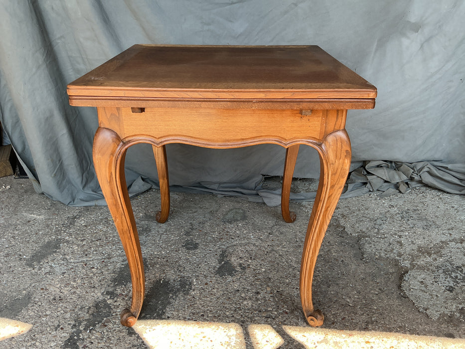 SMALL LOUIS XV OAK DRAW LEAF TABLE