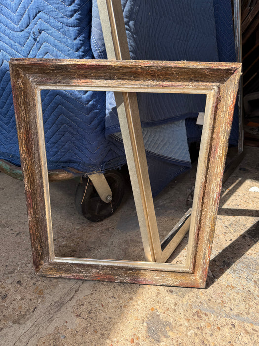 TEXTURED FRAME