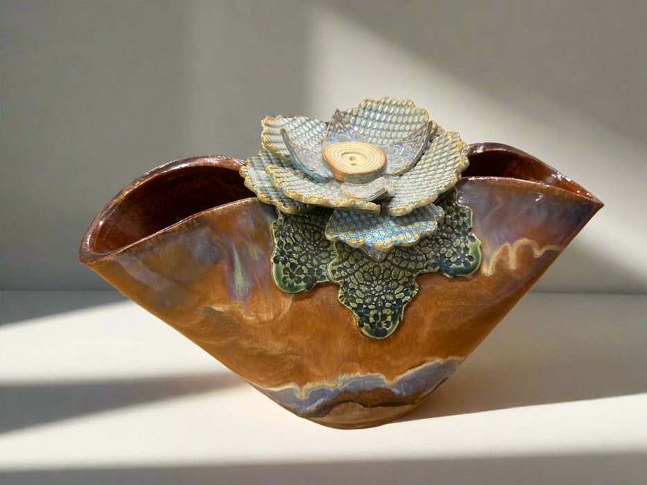ART POTTERY BASKET FARM VASE