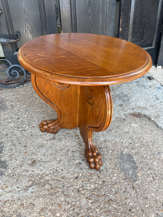 LARGE ROUND OAK PAW FOOT TABORET