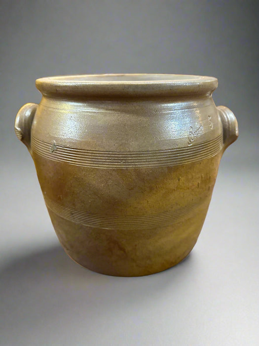 SMALL OPEN LIGHT BROWN CROCK