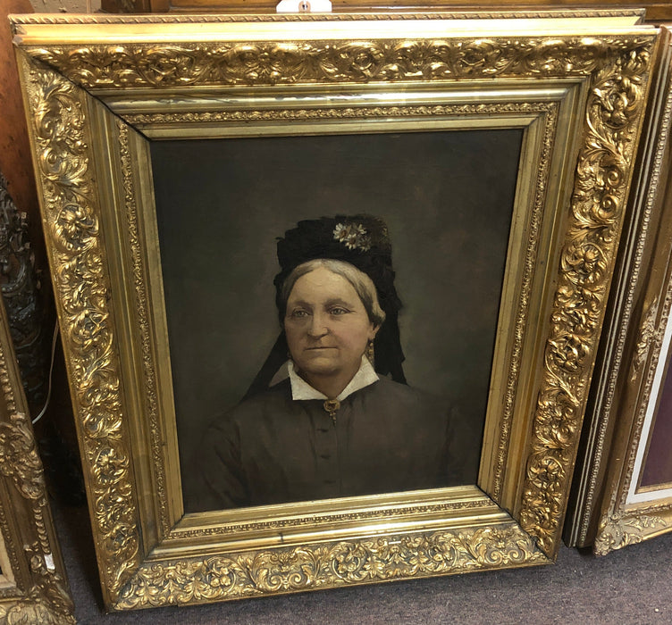 19TH CENTURY GILT GESSO ORNATE FRAMED PORTAIT OF LADY