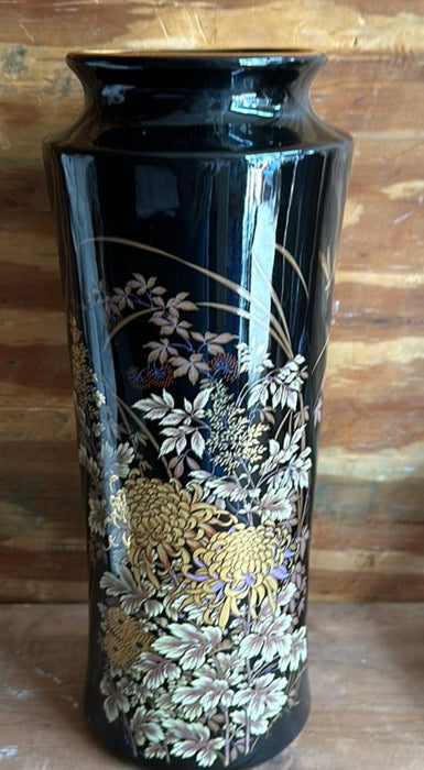 JAPANESE BLACK VASE