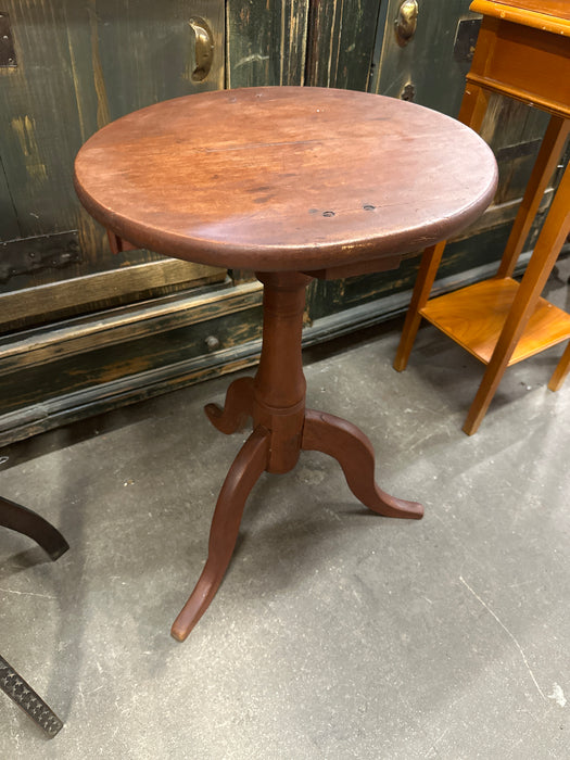 CHERRY TIGER MAPLE PEDESTAL SIDE TABLE