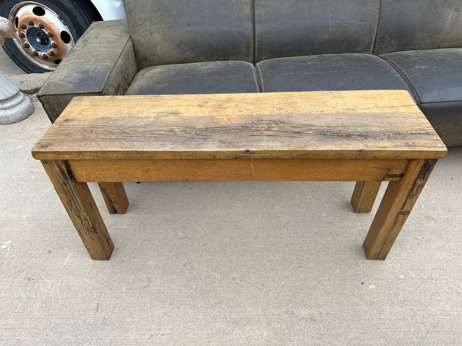 MODERN LOOK HEAVY OAK BENCH
