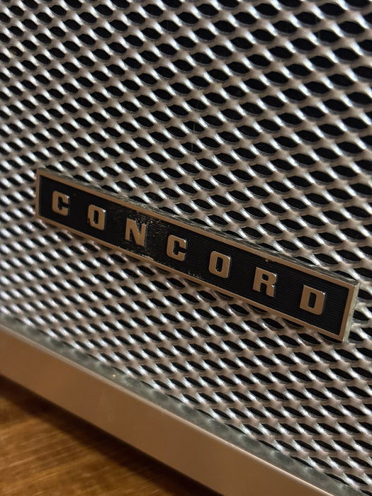 CONCORD AUTO TURNTABLE WITH 17 RECORDS