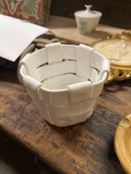 ITALIAN LATTICE WEAVE PORCELAIN BASKET