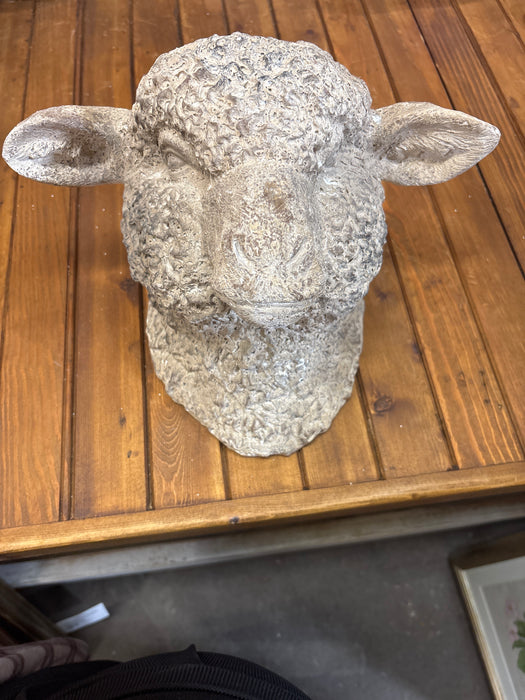 COMPOSITION LAMBS' HEAD - NOT OLD