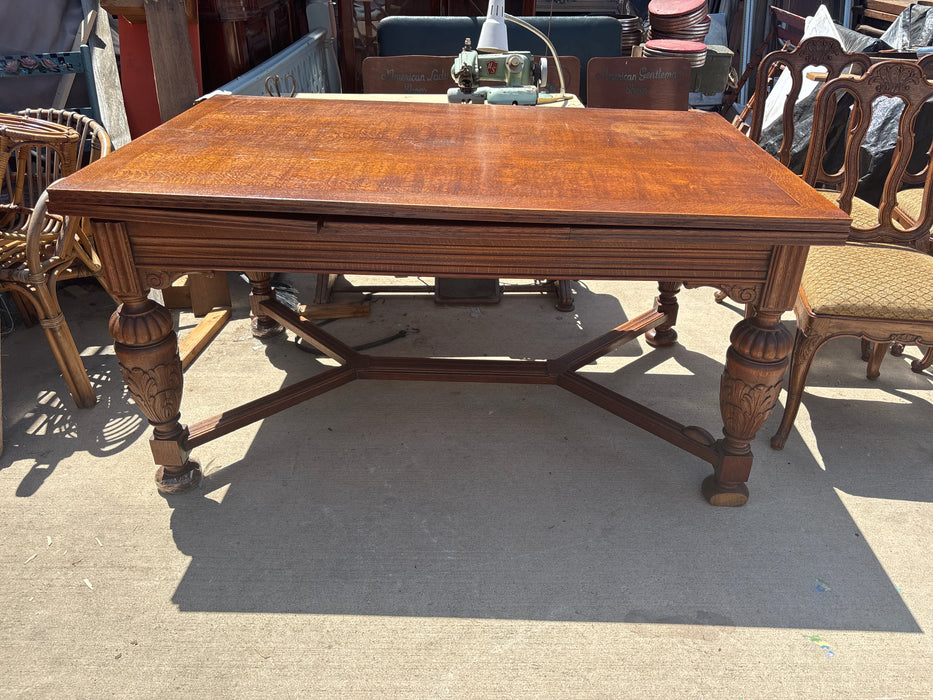 OAK TUDOR DRAWLEAF TABLE WITH MELON BULB LEG