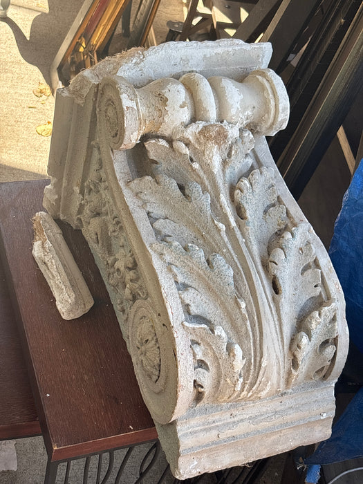 LARGE PLASTER CORBEL - AS FOUND