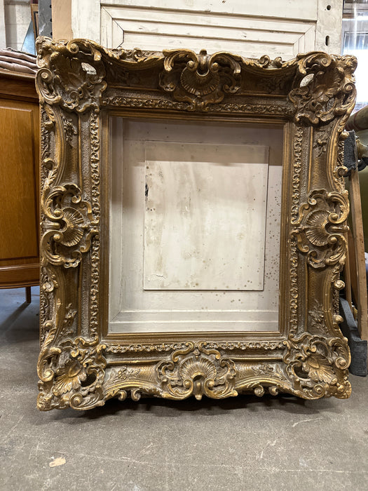 THICK ORNATE COMPSITION FRAME