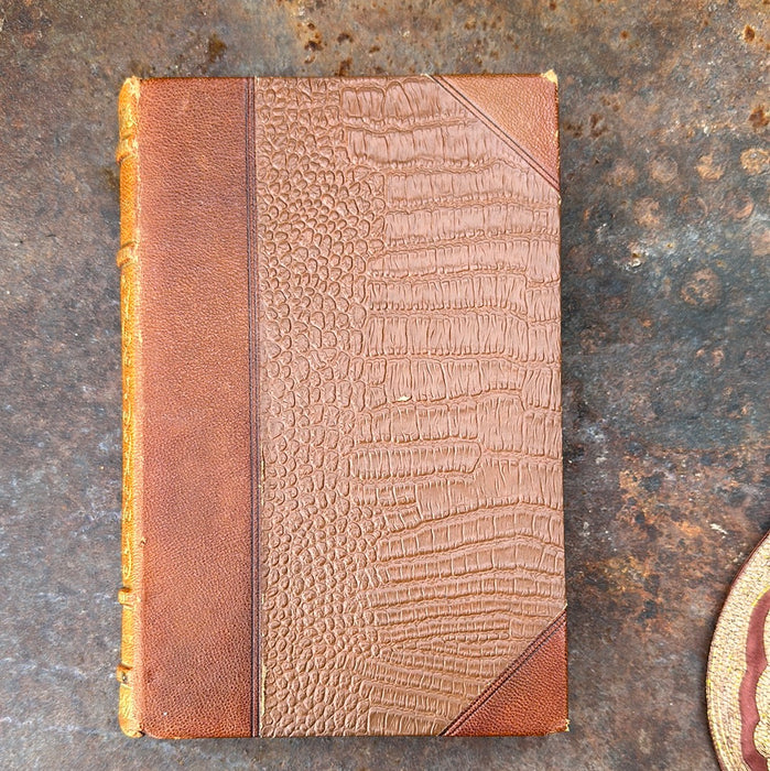 SMALL LEATHER BOUND BOOK "GASPARD"