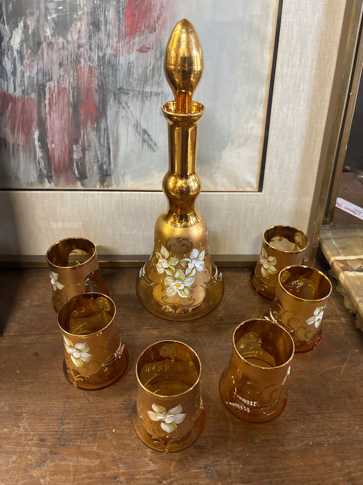 7 PIECE VINTAGE MURANO GLASS GOLD WITH FLORAL OVERLAY DECANTER SET WITH 6 GLASSES