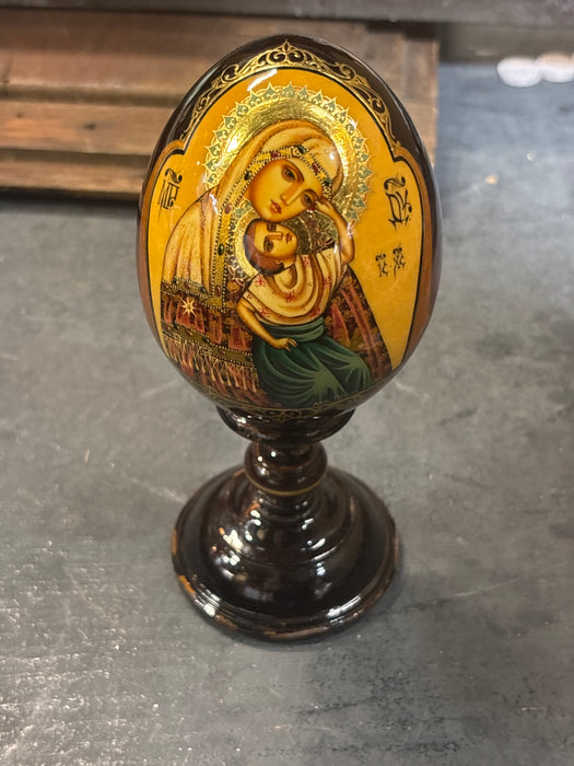 BLACK AND GOLD RUSSIAN EGG WITH PORTRAIT OF MADONNA AND CHILD