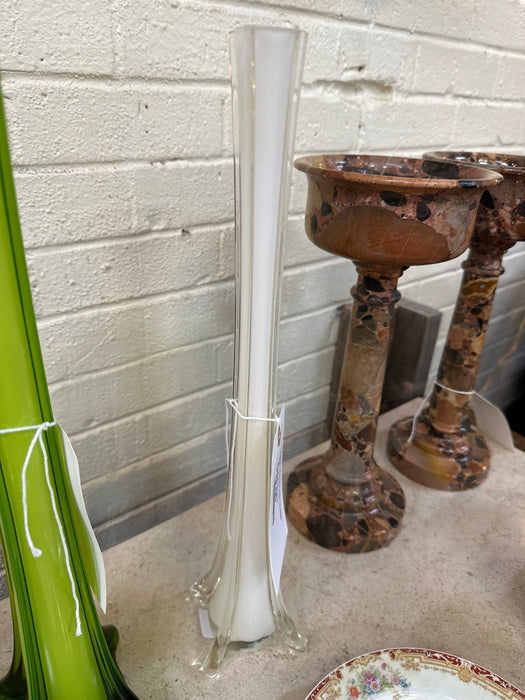 SMALL WHITE CASE GLASS VASE