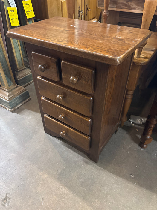 SMALL MID CENTURY CHUNKY OAK CHEST