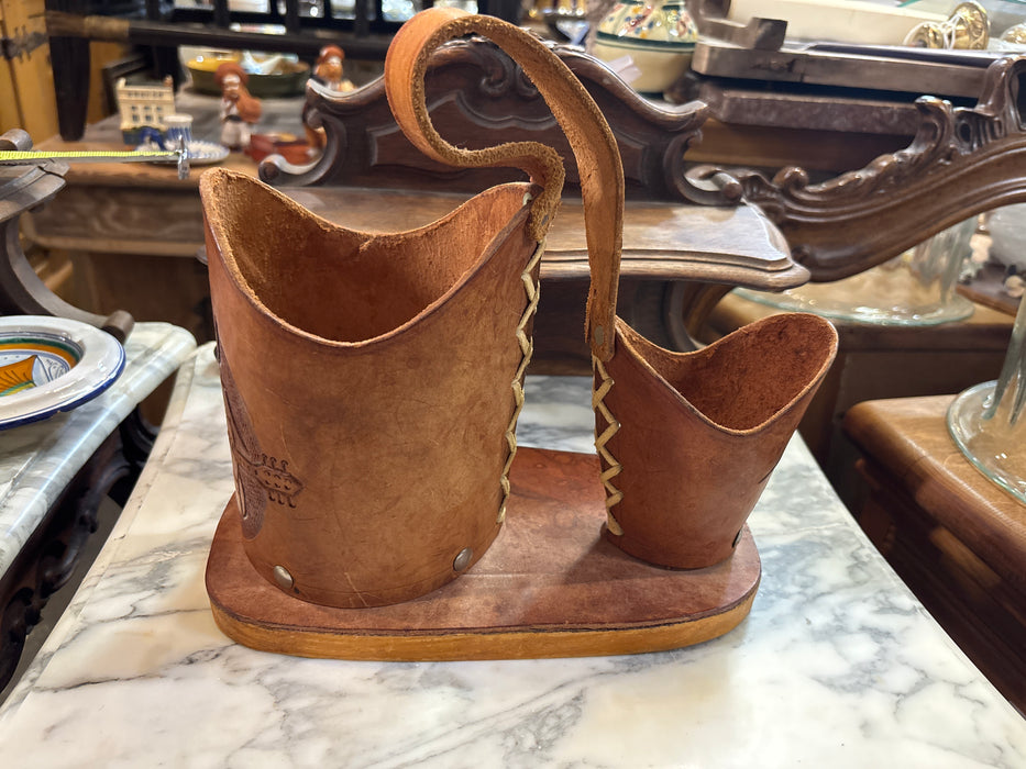 HORSE AND MAN CARVED LEATHER HOLDER MATERA FOR BOTTLE OR THERMOS