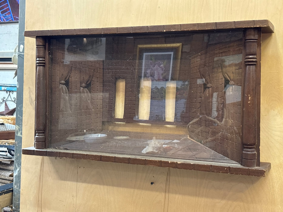 FRAMED STAGE SHADOW BOX