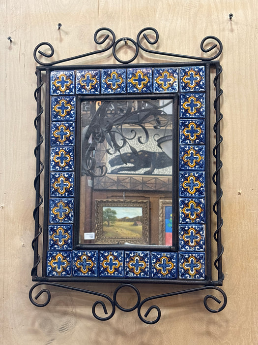 SMALL IRON WITH TILE MIRROR