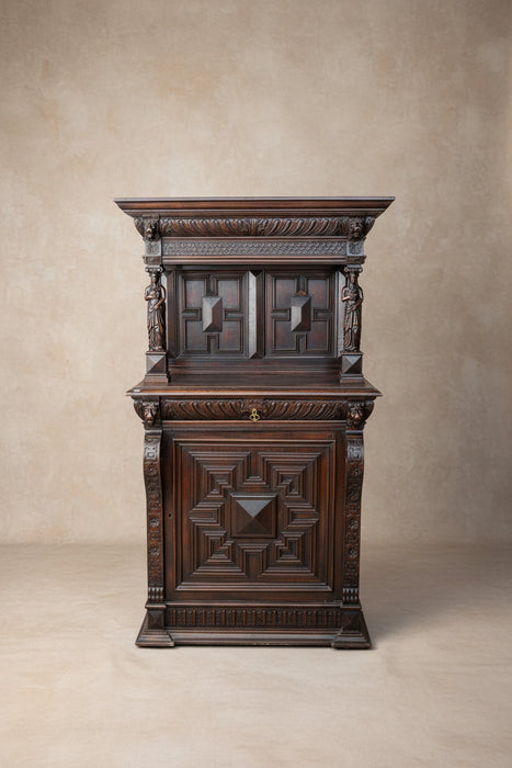 SMALL MICHELIN CARVED SERVER