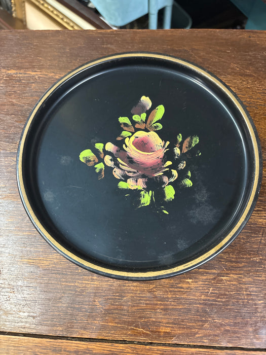 SET OF 4 TIN TOLE PAINTED ROUND FLORAL TRAYS