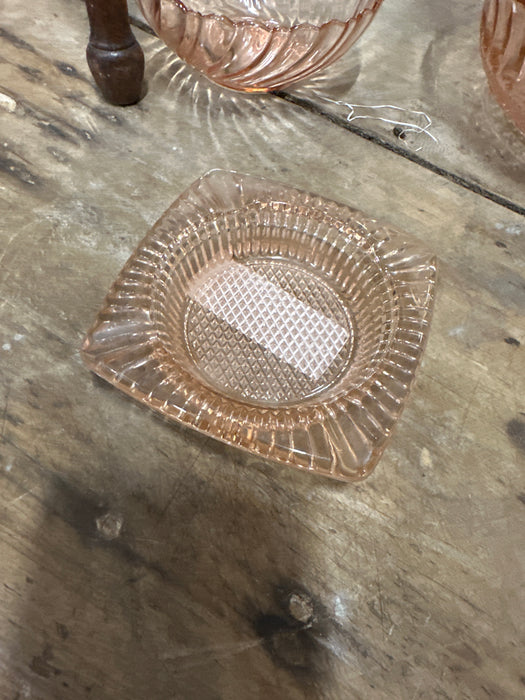 PINK GLASS ASH TRAY