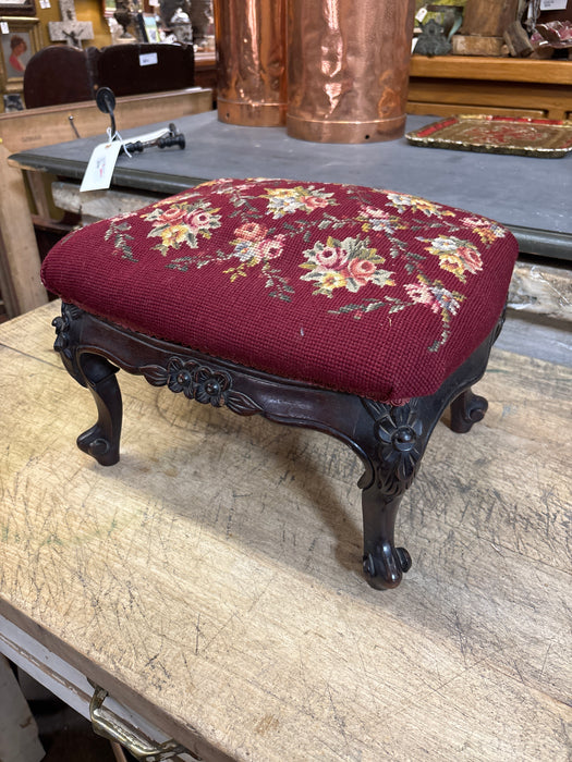 19TH CENTURY STOOL WITH NEEDLEPOINT