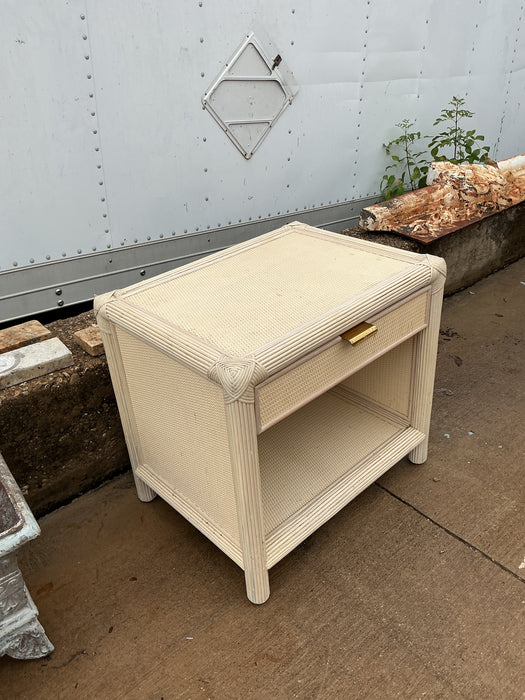 BAMBOO AND CANE LOOK SIDE STAND