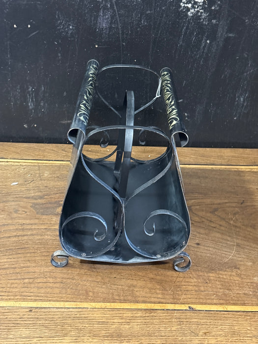 FLORAL METAL MAGAZINE HOLDER