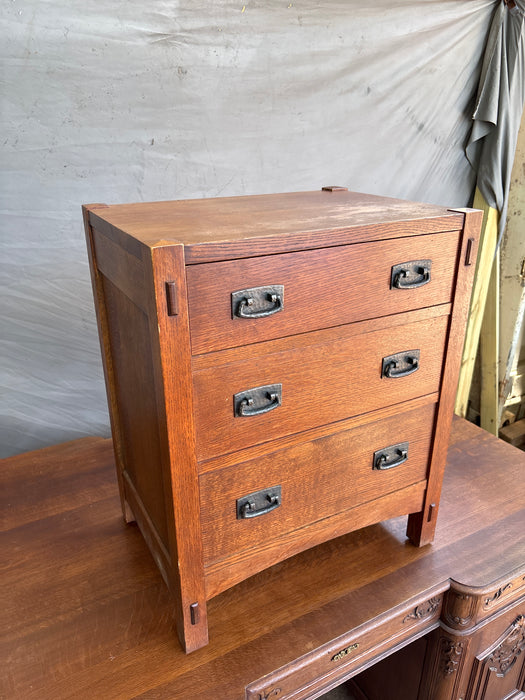 MISSION OAK 3 DRAWER NIGHT STAND