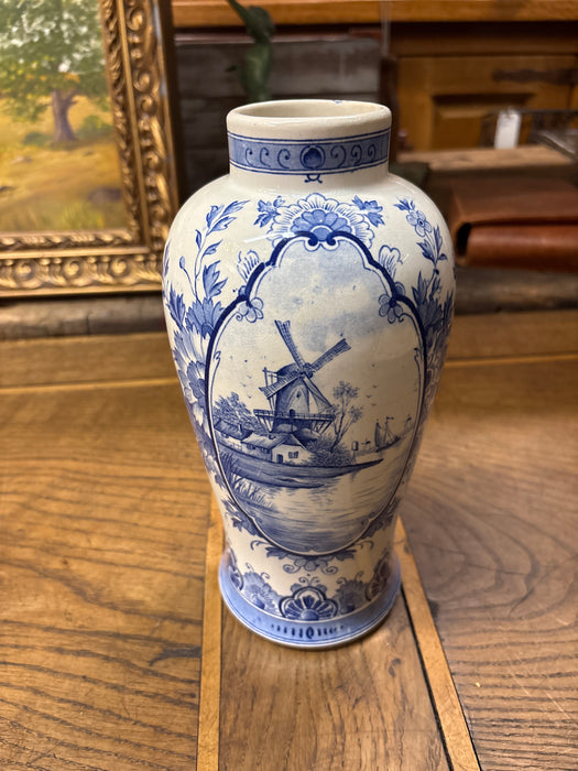 SMALL BLUE DELFT VASE